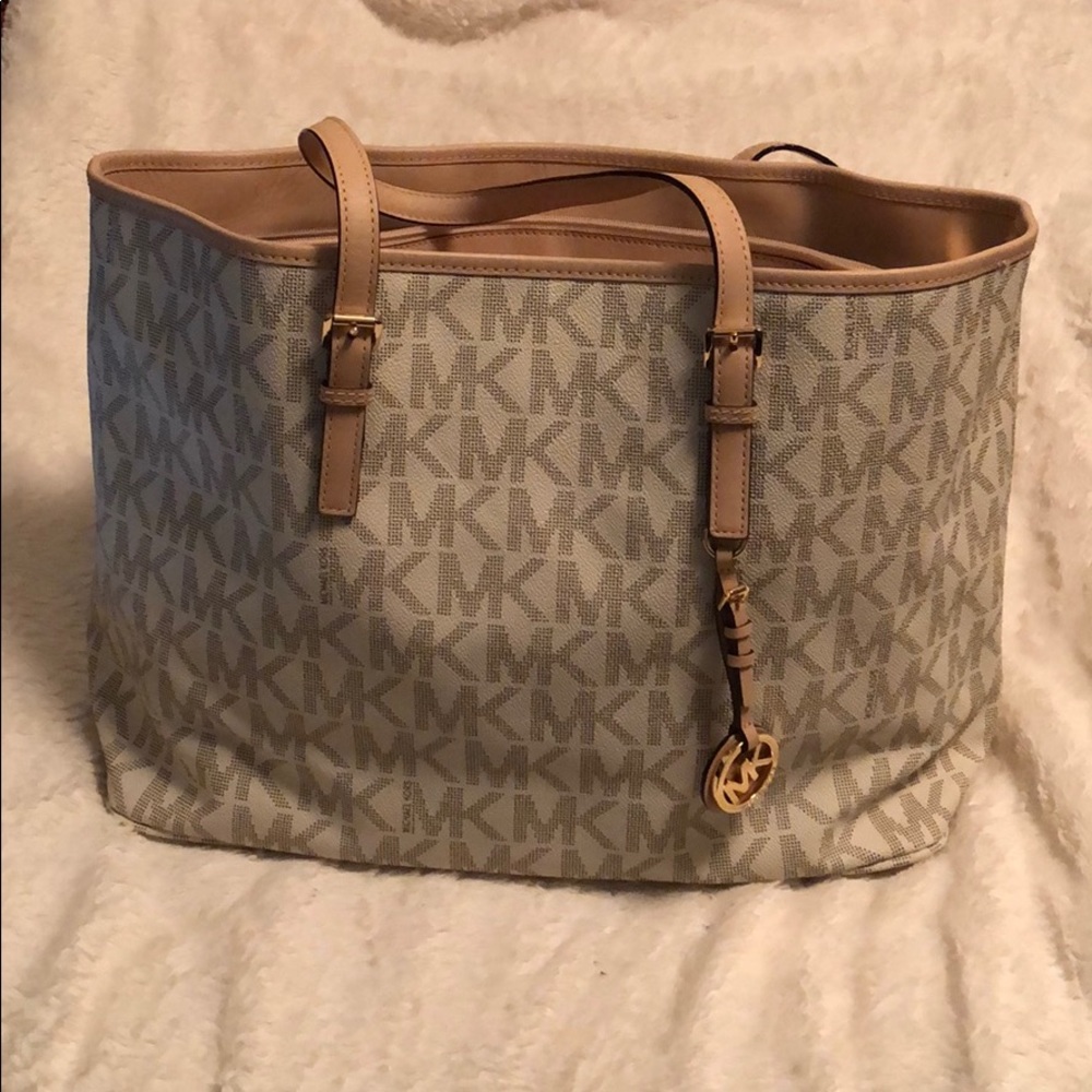 Micheal Kors Handbag